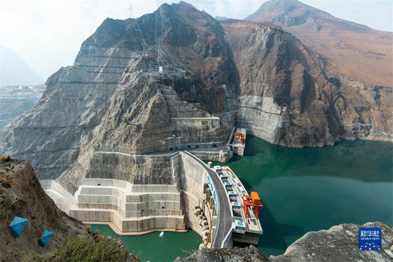 Sichuan realiza promo??o ordenada da constru??o de bases de energia limpa