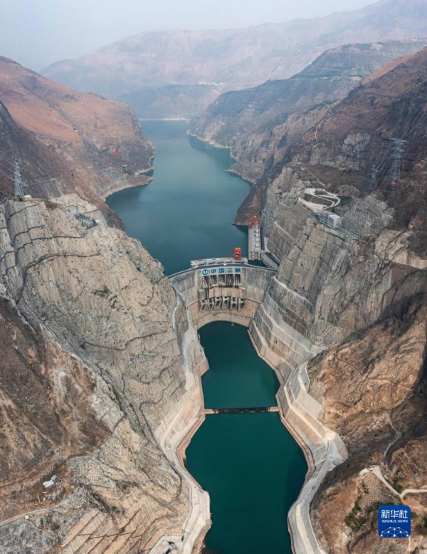 Sichuan realiza promo??o ordenada da constru??o de bases de energia limpa