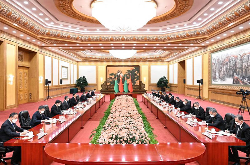 Presidentes chinês e turcomano mantêm conversas, elevando os la?os para parceria estratégica abrangente