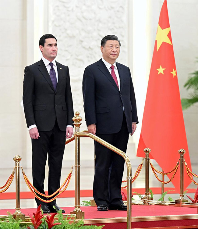 Presidentes chinês e turcomano mantêm conversas, elevando os la?os para parceria estratégica abrangente