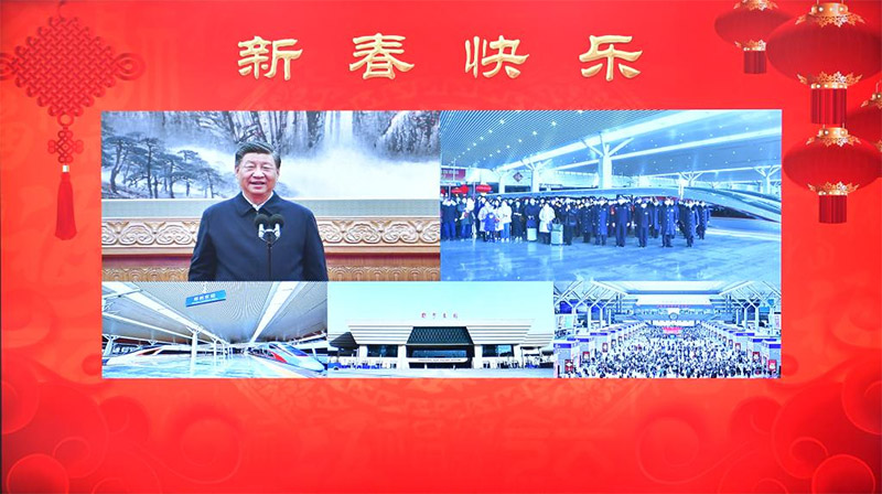 Xi Jinping estende sauda??es da Festa da Primavera ao povo chinês