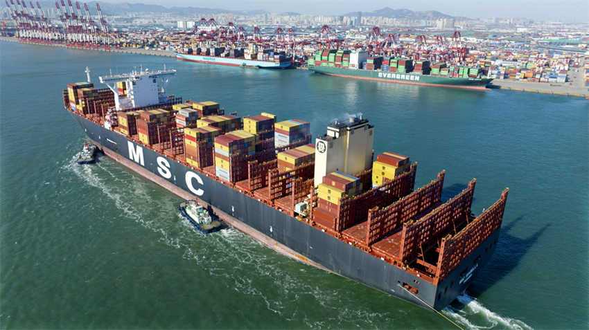 Porto de Qingdao agiliza opera??es para responder à demanda