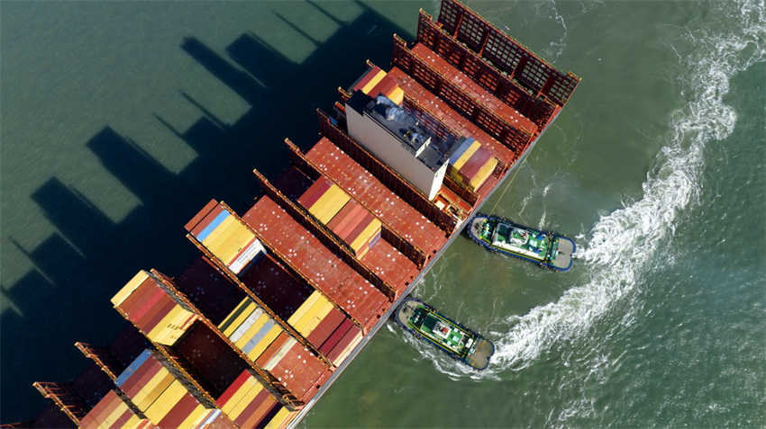 Porto de Qingdao agiliza opera??es para responder à demanda