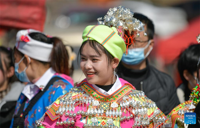 Povo Miao participa de atividade de dan?a tradicional em Guizhou, sudoeste da China