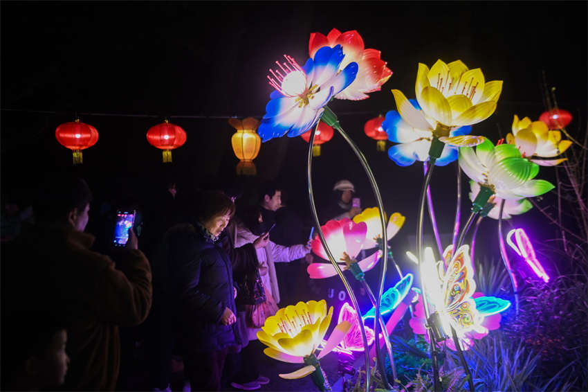 Festival de Lanternas Aoshan come?a em Zhejiang