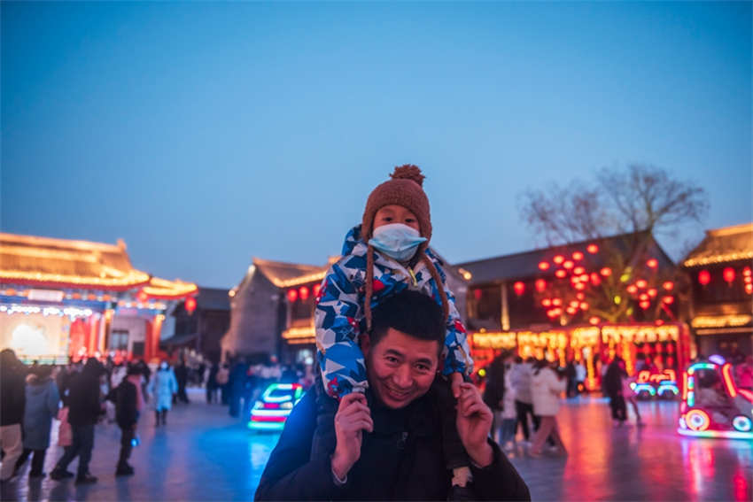 Galeria: cidade de Rizhao decorada para receber Festival das Lanternas