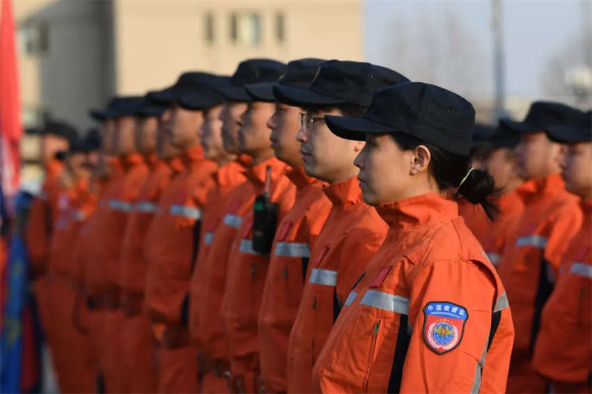 China envia equipe de resgate para a Turquia