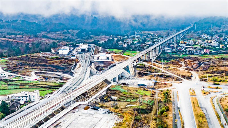Guizhou: constru??o da ferrovia de alta velocidade Guiyang-Nanning está em andamento 