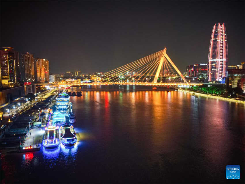 Ningbo realiza uma série de atividades para enriquecer a vida noturna de cidad?os