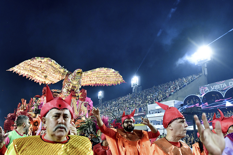 Carnaval do Rio come?a no Brasil