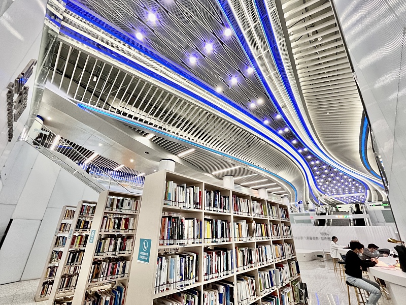 Guangzhou cria biblioteca em esta??o de metr?