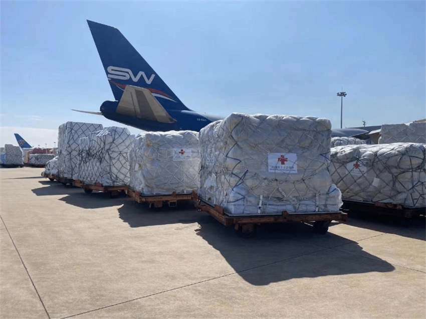 Ajuda humanitária oferecida pela Cruz Vermelha da China foi enviada à Turquia