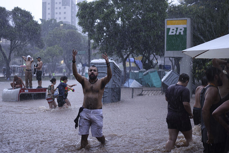 Brasil: chuvas em S?o Paulo matam 40 e deixam dezenas de desaparecidos