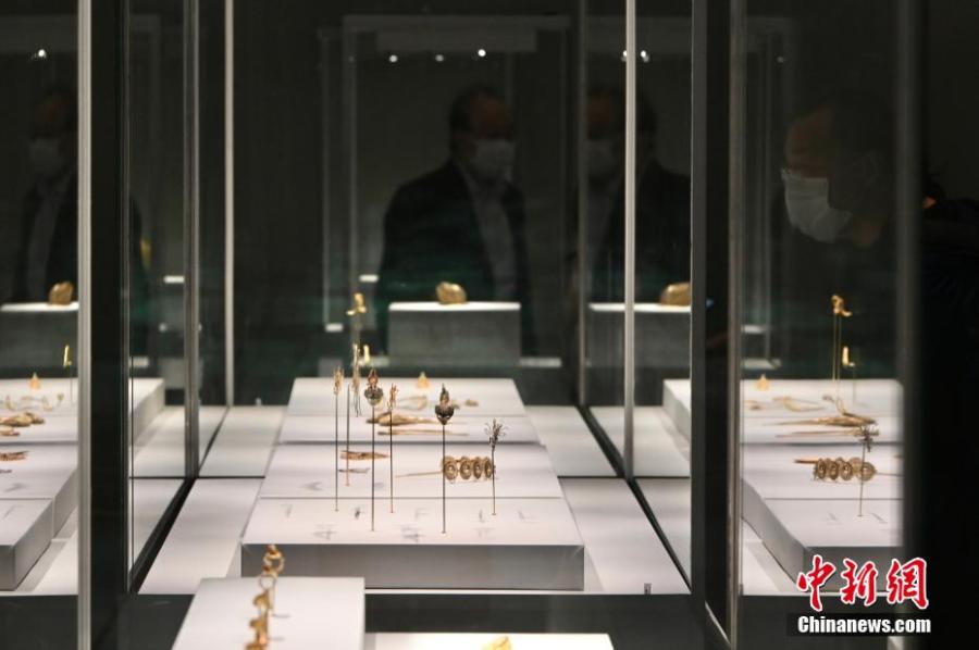 Hong Kong realiza exposi??o especial sobre produtos de ouro antigos