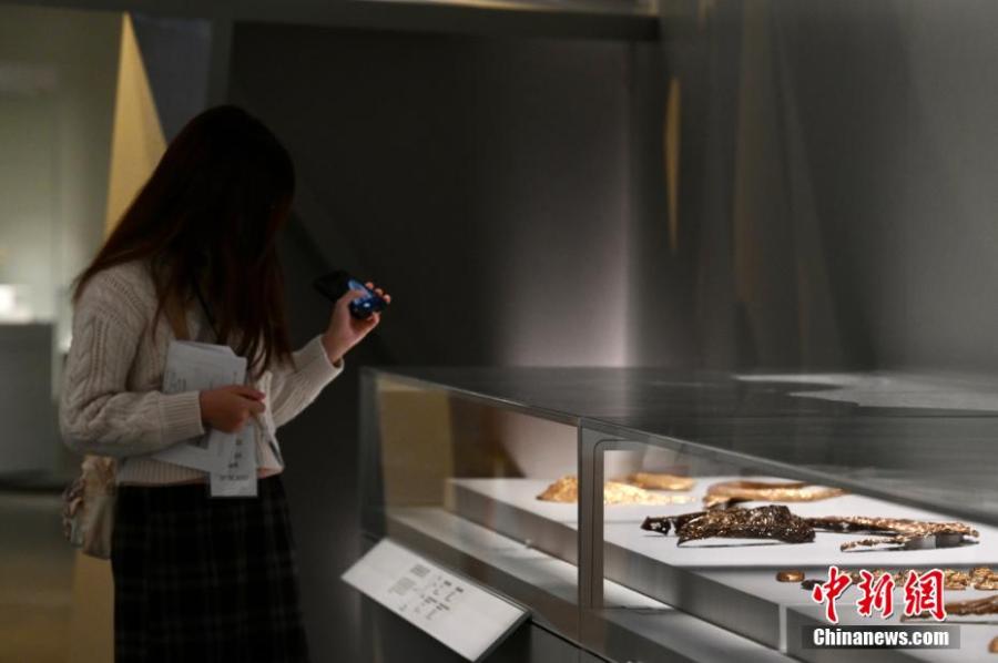 Hong Kong realiza exposi??o especial sobre produtos de ouro antigos