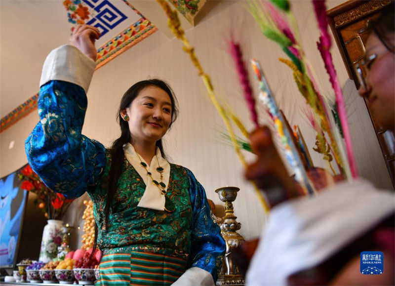Popula??es celebram Ano Novo tibetano