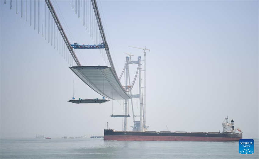 Ponte Lingdingyang está em constru??o em Guangdong 