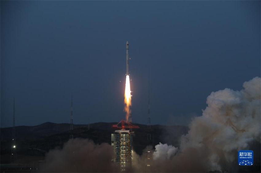 China lan?a com sucesso novos satélites gêmeos Tianhui-6 