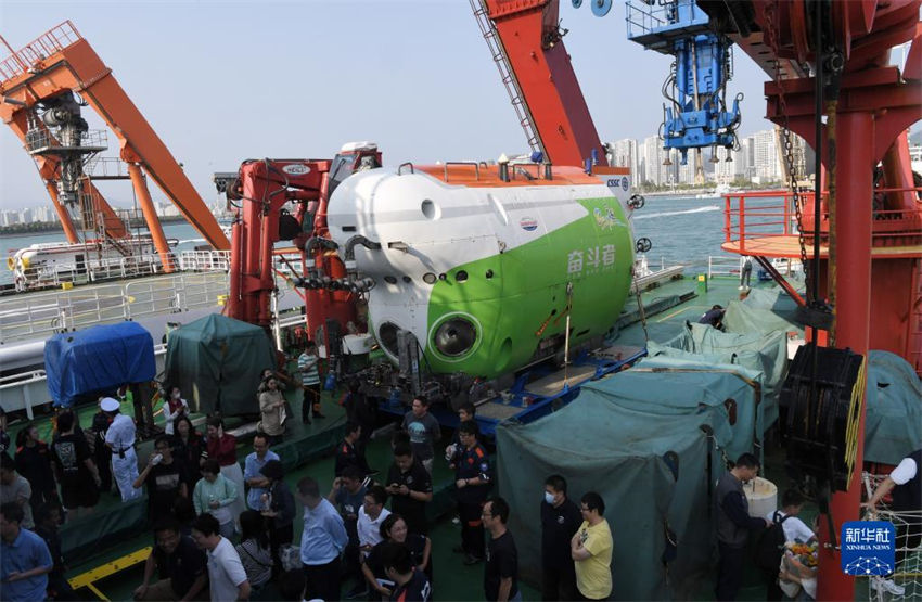 Navio de pesquisa chinês conclui miss?o de pesquisa em águas profundas em águas próximas à Oceania