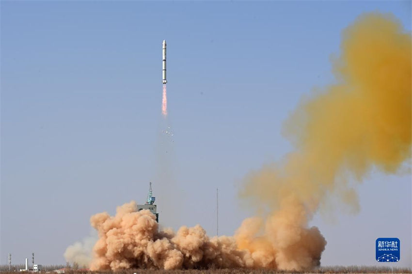 China lan?a novo satélite com sucesso