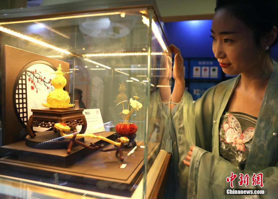 Feira Internacional de Jóias da China inaugurada em Beijing