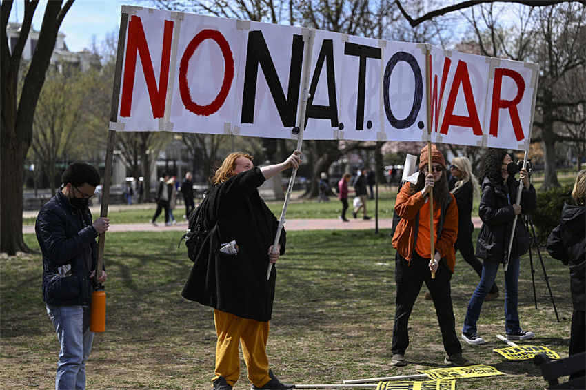 Galeria: manifesta??o antiguerra em Washington