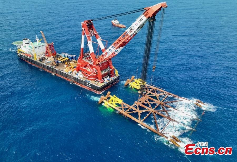 Galeria: plataforma petrolífera Enping 20-4 em constru??o no mar da China Meridional
