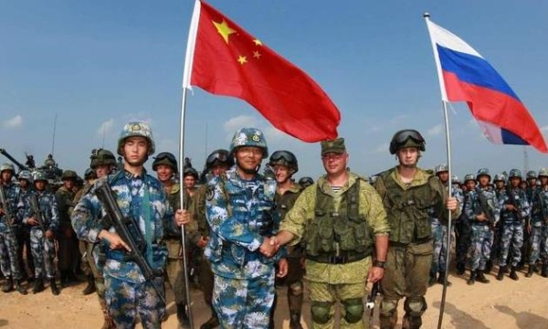 For?as armadas chinesas querem aprofundar intercambios e confian?a com contraparte russa, diz porta-voz