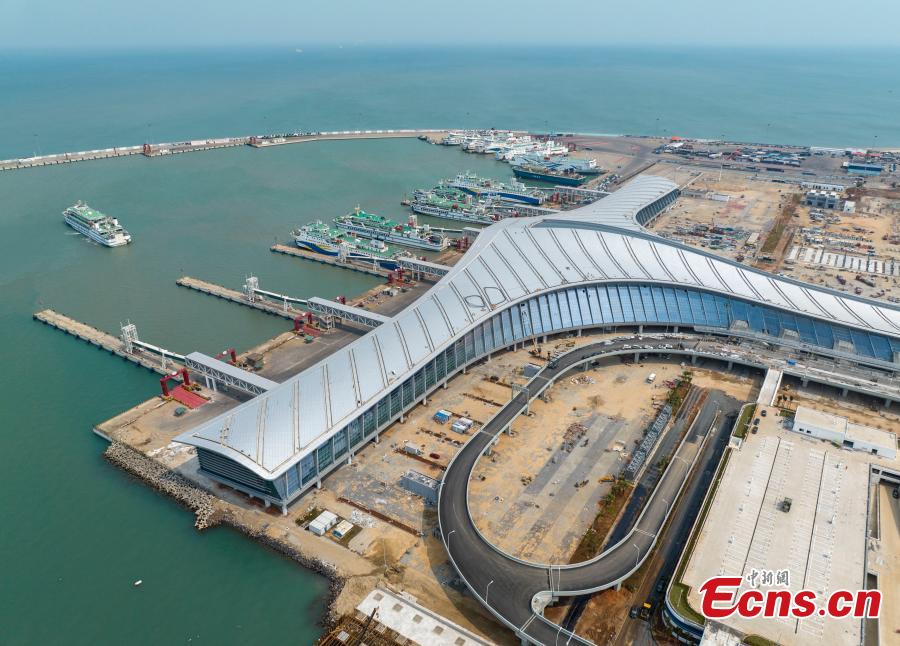 Hub do terminal de Xinhai está em constru??o no sul da China
