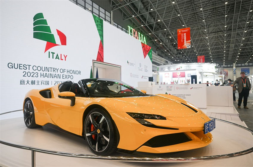 Hainan inicia 3a Exposi??o Internacional de Produtos de Consumo da China