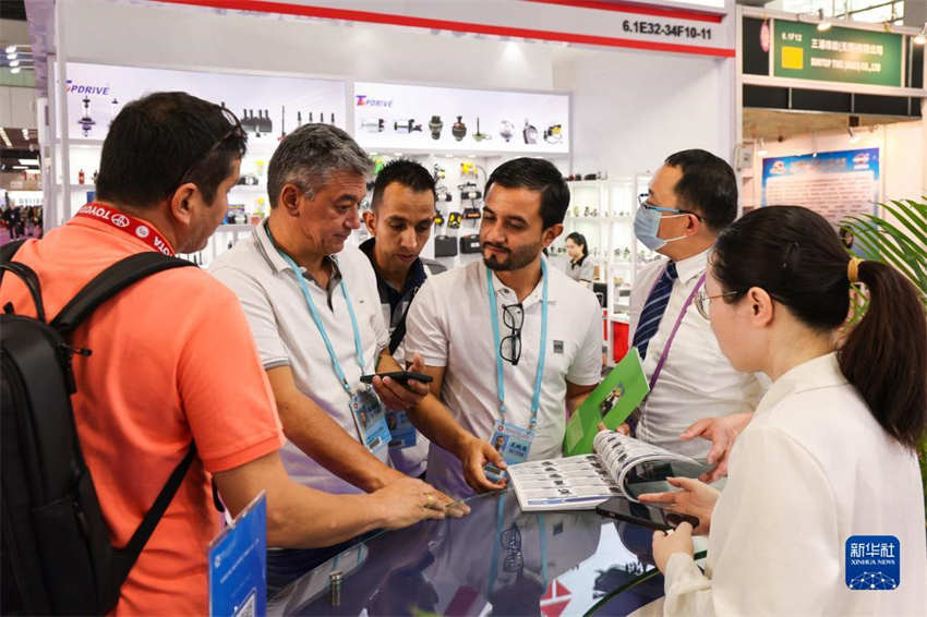 Feira de Cant?o é inaugurada em Guangzhou