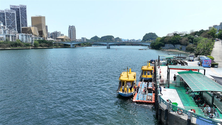 Fluxo de passageiros de ?nibus aquáticos cresce rapidamente em Guangxi