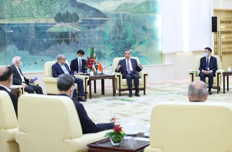 Diplomata sênior da China reúne-se com delega??o iraniana