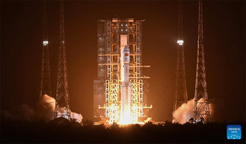Espa?onave de carga Tianzhou-6 da China acopla à combina??o de esta??o espacial