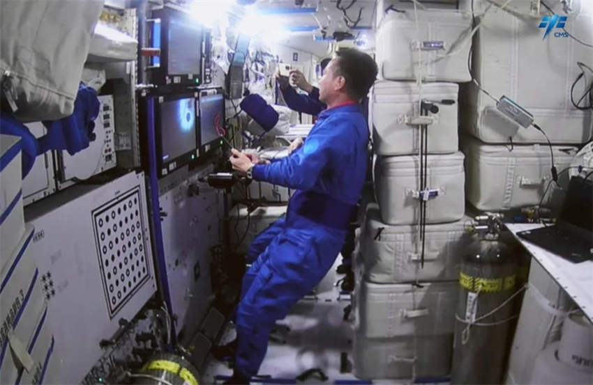 Espa?onave de carga Tianzhou-6 da China acopla à combina??o de esta??o espacial