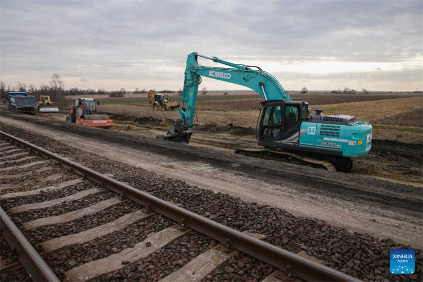 Ferrovia Hungria-Sérvia está em constru??o