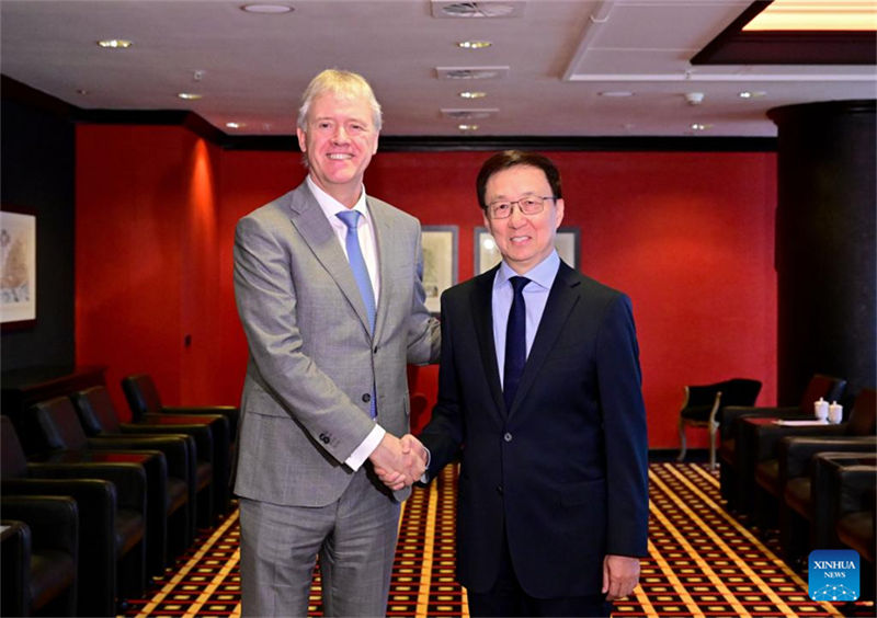 China e Holanda prometem enfrentar conjuntamente mudan?as climáticas