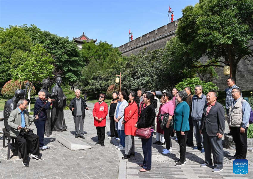 Vários tipos de música ao redor do mundo se encontram em Xi'an via comunica??o cultural