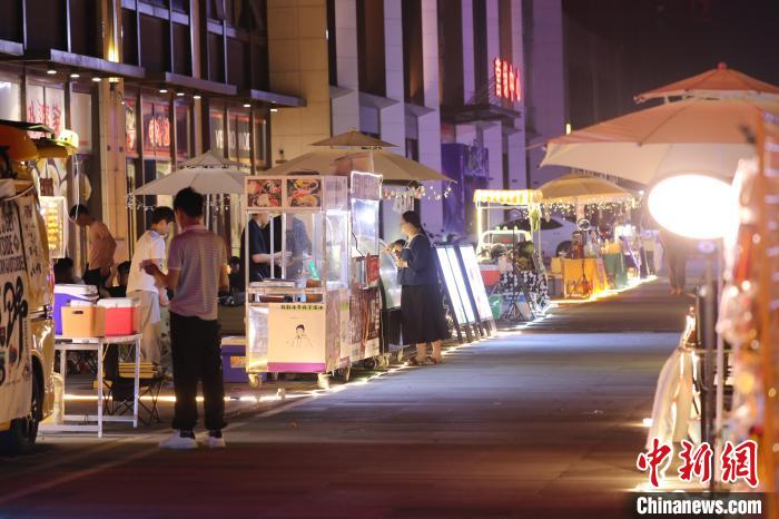 Economia noturna de ver?o registra crescimento acentuado no sul da China