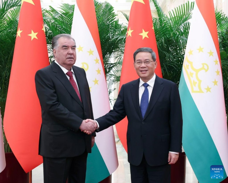 China está pronta para aumentar coopera??o com Tajiquist?o, diz premiê