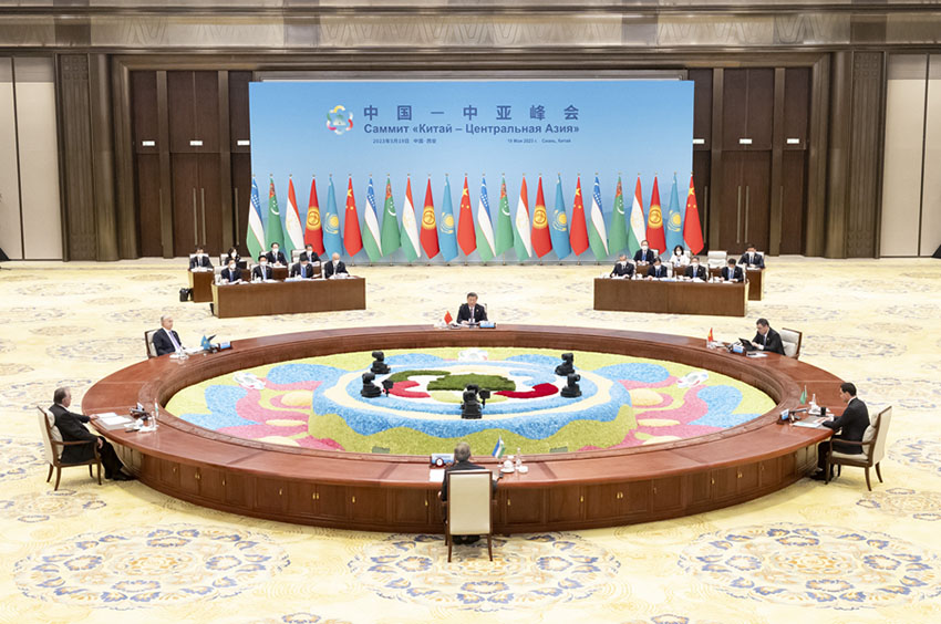 Xi Jinping e líderes da ásia Central anunciam inaugura??o de mecanismo de cúpula