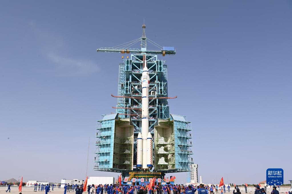 China se prepara para lan?ar nave espacial tripulada Shenzhou-16