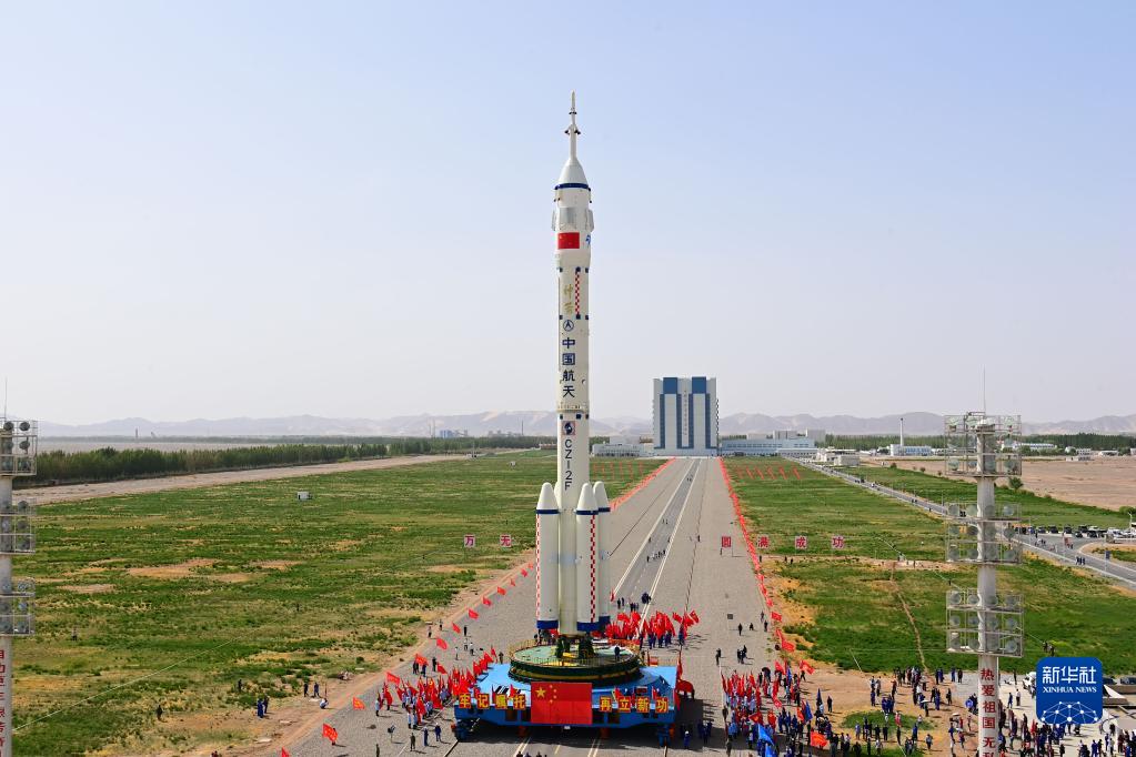 China se prepara para lan?ar nave espacial tripulada Shenzhou-16