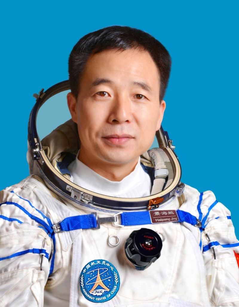 China revela tripula??o da Shenzhou-16 para miss?o da esta??o espacial