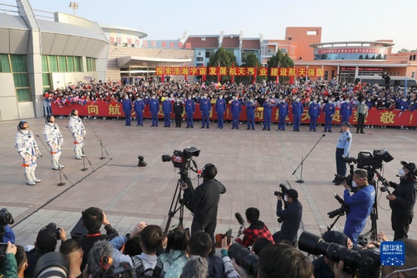Realizada cerim?nia de despedida para astronautas chineses da miss?o Shenzhou-16