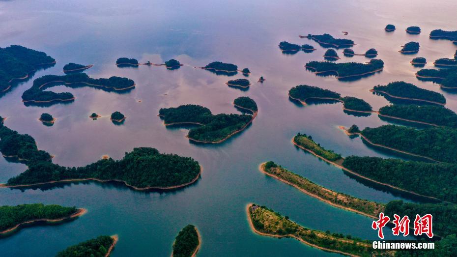 Galeria: linda paisagem ao p?r do sol surge no lago Qiandao no leste da China