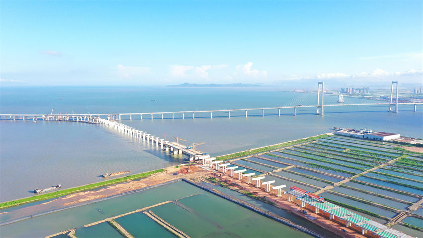 Ponte Wanqingsha é concluída com sucesso