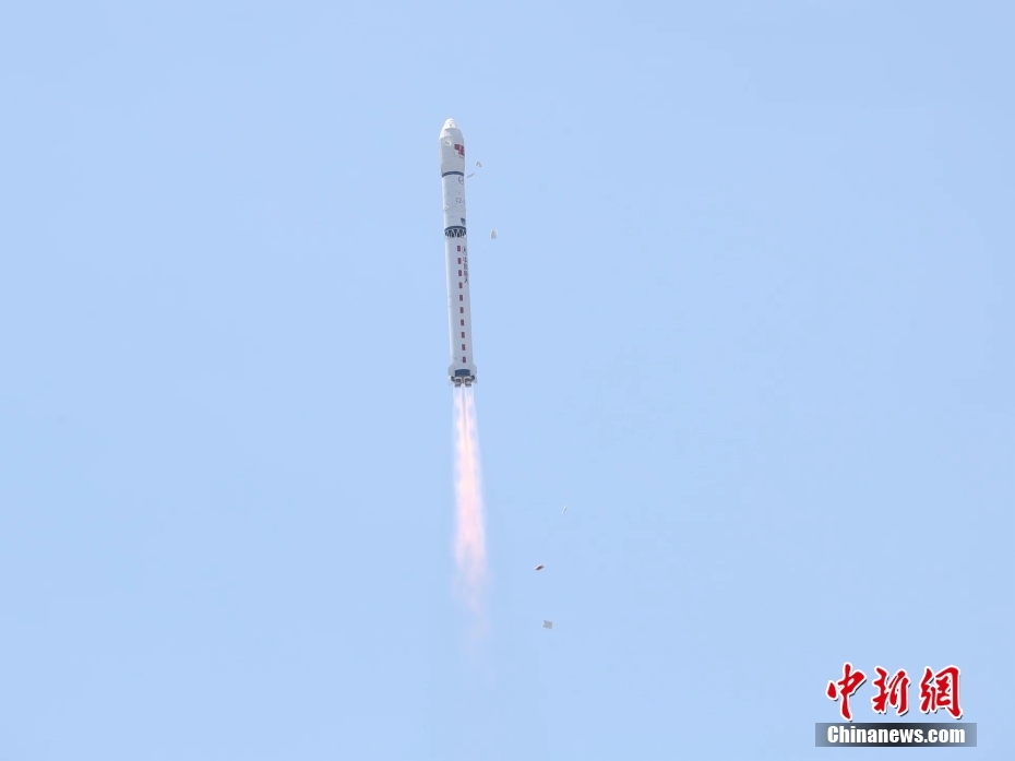 China lan?a 41 satélites em um único foguete, batendo recorde