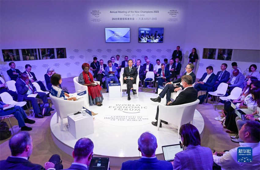14o Fórum Davos de Ver?o é inaugurado em Tianjin