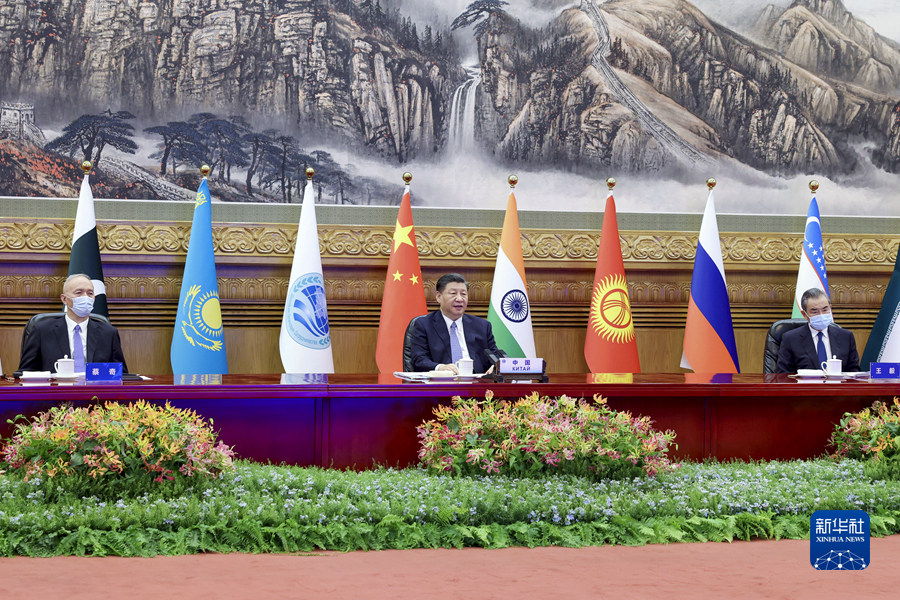 Xi Jinping participa da cúpula da OCS e pede unidade e coordena??o